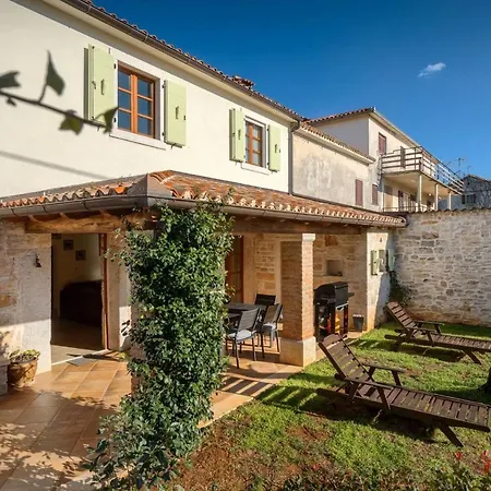 Villa Rustic Banko With Grill In Tinjan *