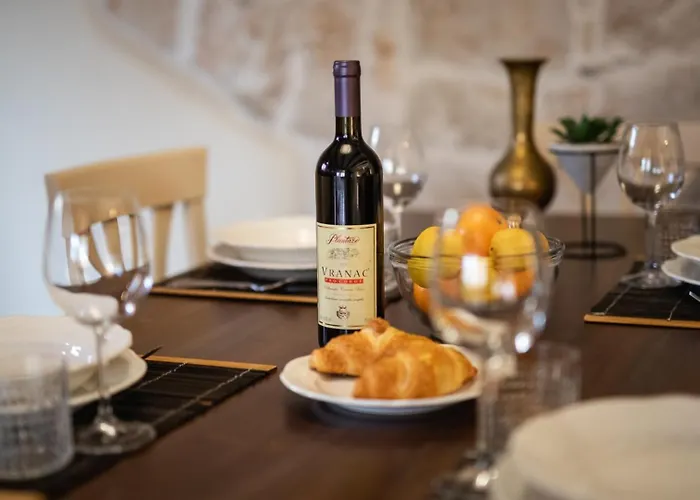 Rustic Banko With Grill In Tinjan * Rajki